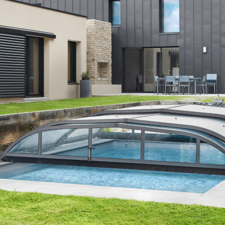 Abri de piscine sans rail semi ouvert ESSENTIEL Coclic Alu